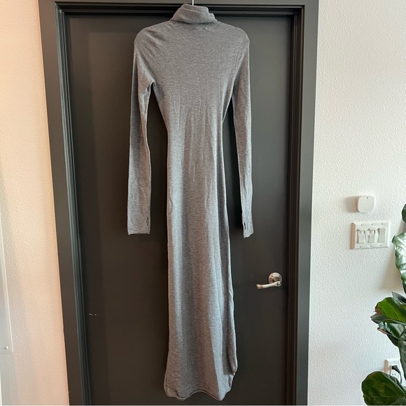 Helsa Oakleigh Maxi Knit Dress in Light Grey Size Small - Picture 6 of 9